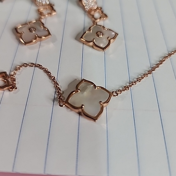 Mother of Pearl Flower Necklace and Sterling Silver and 2 pair of earrings set - Picture 7 of 7